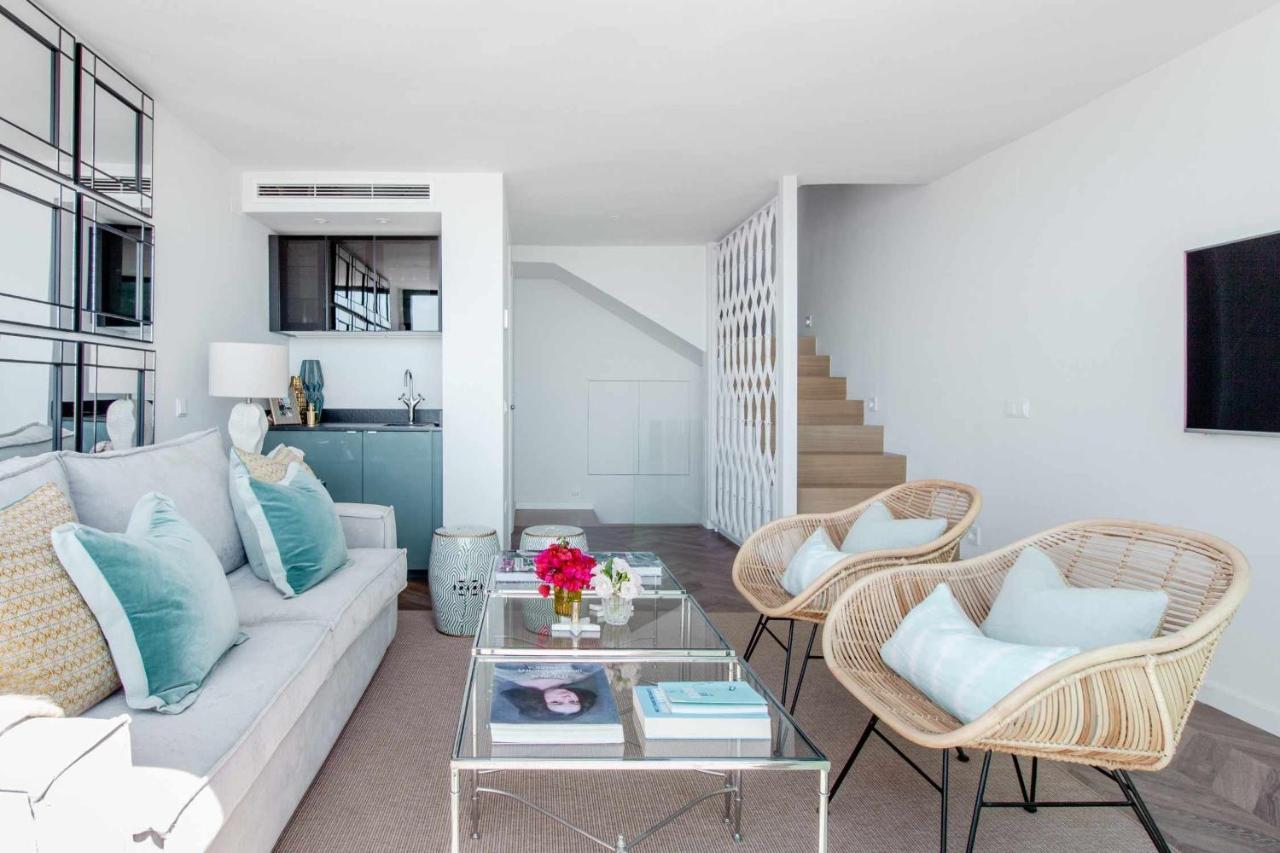 Rincon Del Mar Watch Waves Roll In From The Lavenderfringed Balcony Villa Rincon de la Victoria Luaran gambar